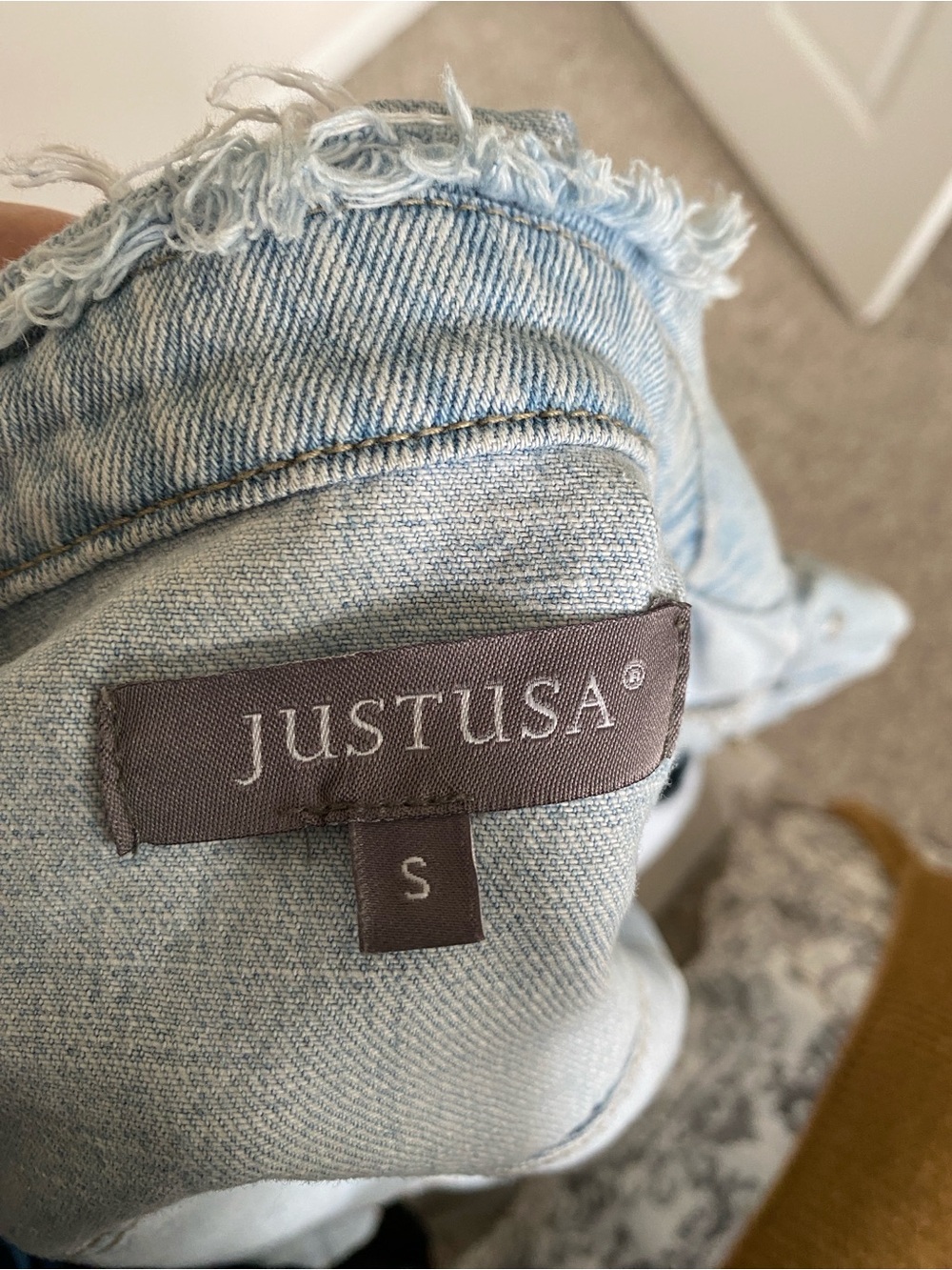Just USA Light Wash Distressed Women's Jeans